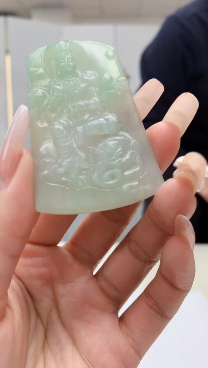 【闪购商品】定制翡翠未镶嵌3916lr-毛货挂件190