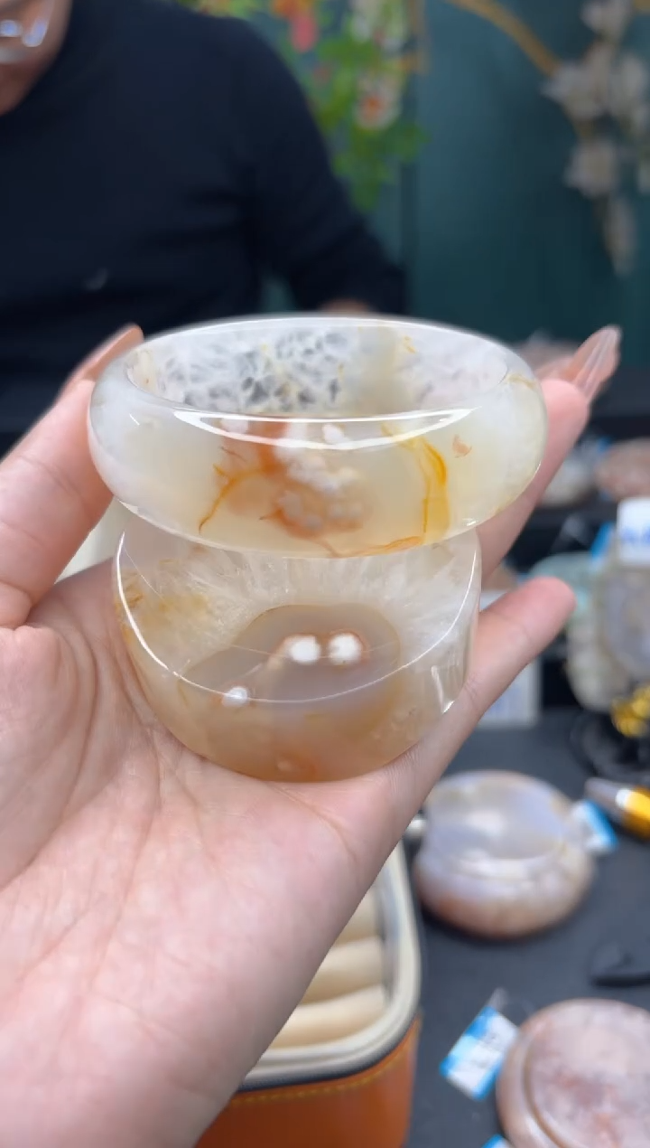 【闪购商品】石英质玉手镯未镶嵌43（59圈赠送镯心）