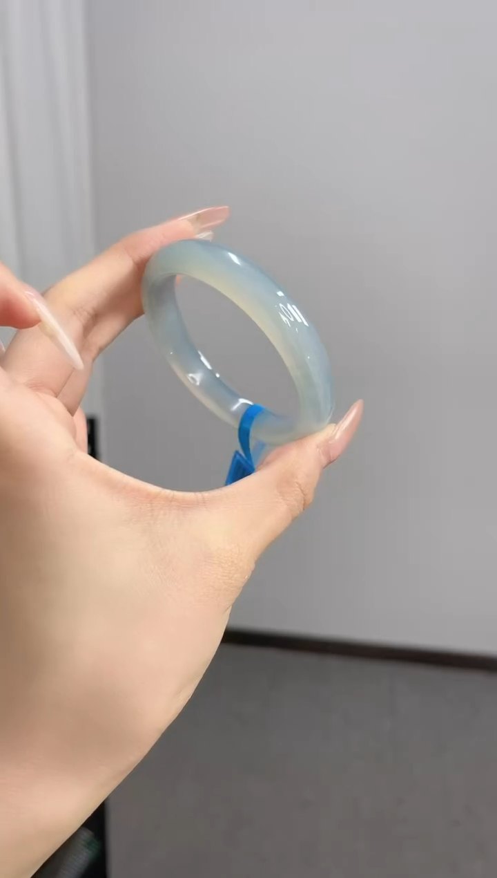 【闪购商品】玛瑙/玉髓手镯未镶嵌55-56圈