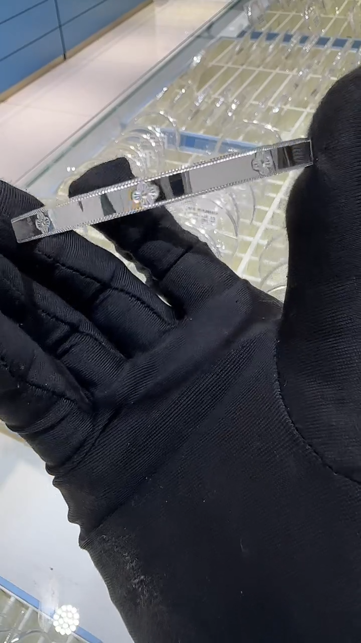 珐琅足银60圈四叶草手镯20.29