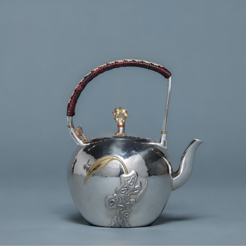 呆坐-寸发标手作锤纹錾刻嵌金清风翠石提梁壶-茶器-茶具-壶
