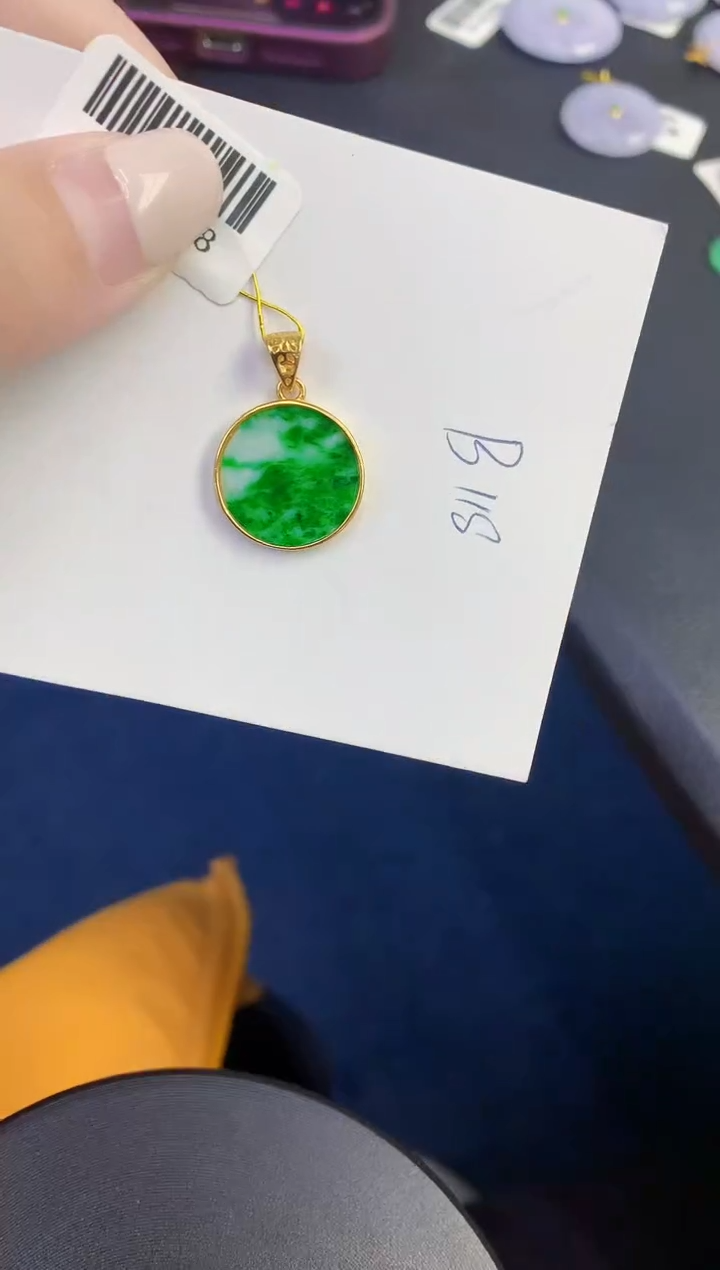 颈饰未镶嵌翡翠缅甸天然翡翠A货
