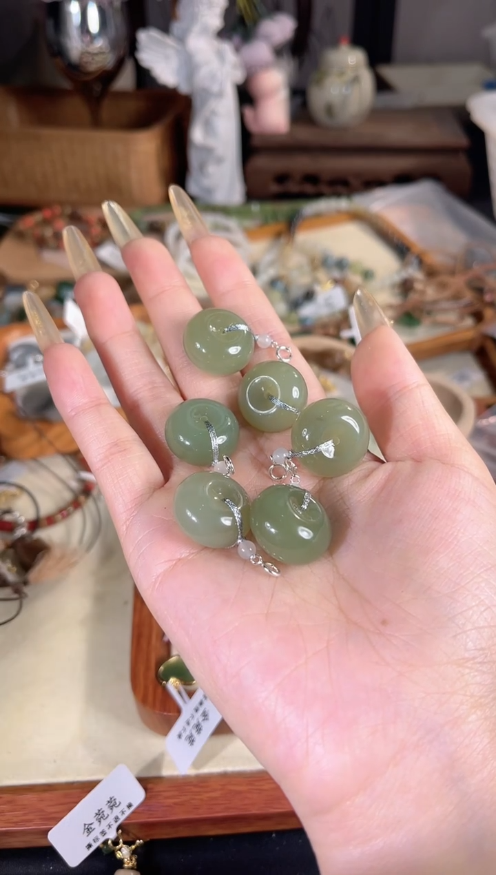 吊坠(不含链)银S925镶嵌和田玉多样性发其一孤品默认微瑕