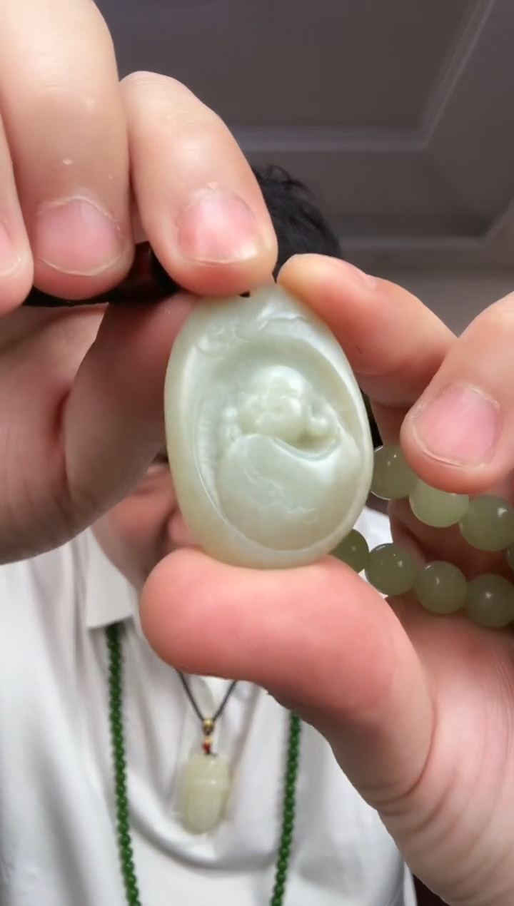 和田玉未镶嵌颈饰1