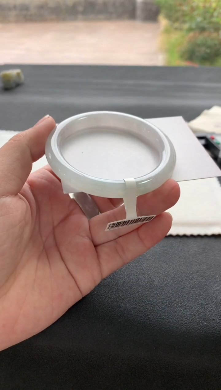 【闪购商品】翡翠手镯未镶嵌54.8圆条Y28买断