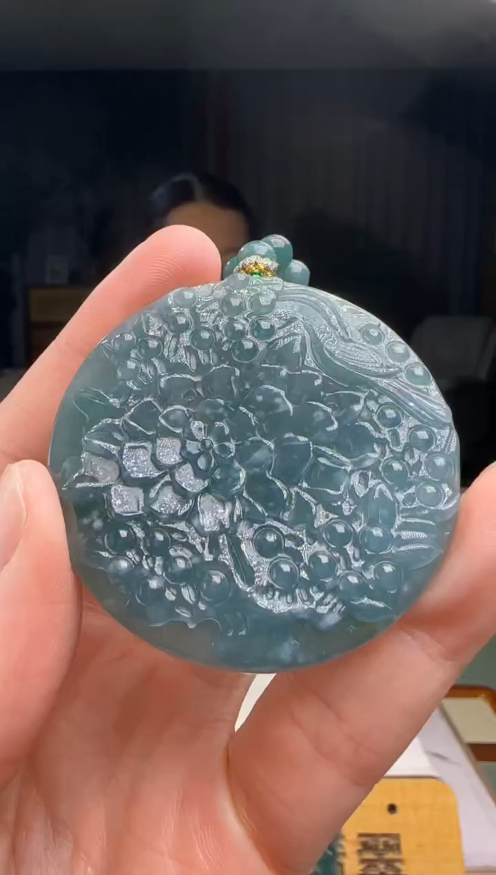 【闪购商品】翡翠吊坠(赠链)未镶嵌多样性发一DY@@WS1WX26671