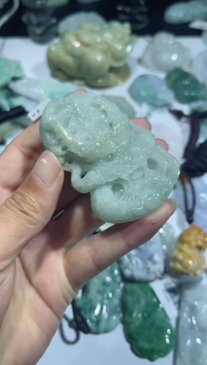 【闪购商品】翡翠颈饰未镶嵌00010587