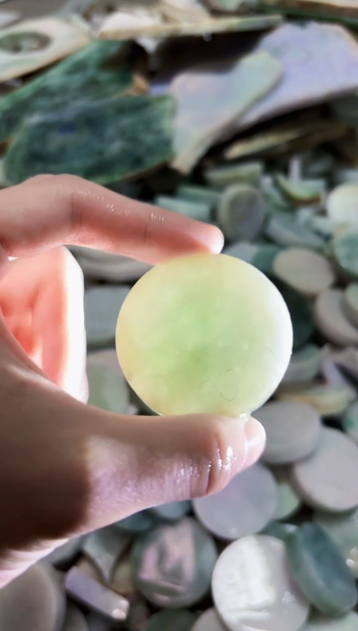 【闪购商品】翡翠颈饰未镶嵌A货吴玉2056