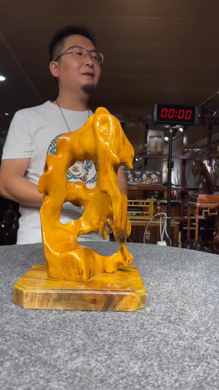 金丝楠用****1金丝楠木小叶桢楠