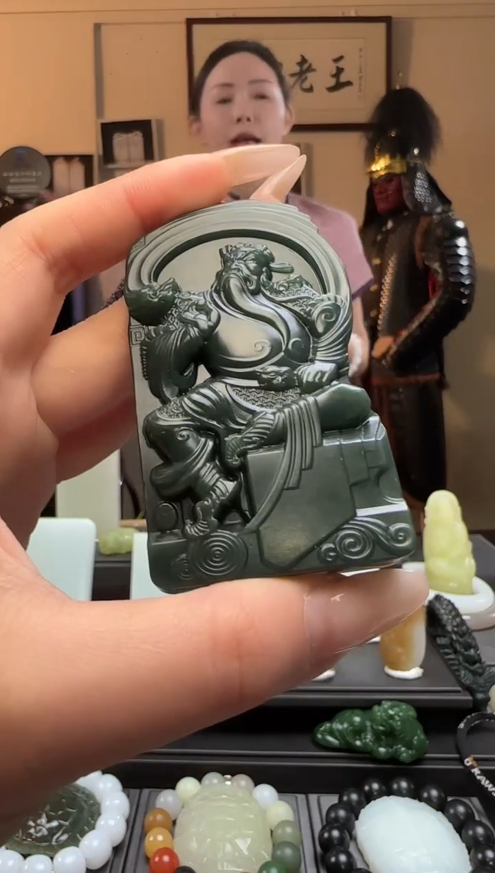【闪购商品】和田玉青玉关公未镶嵌吊坠