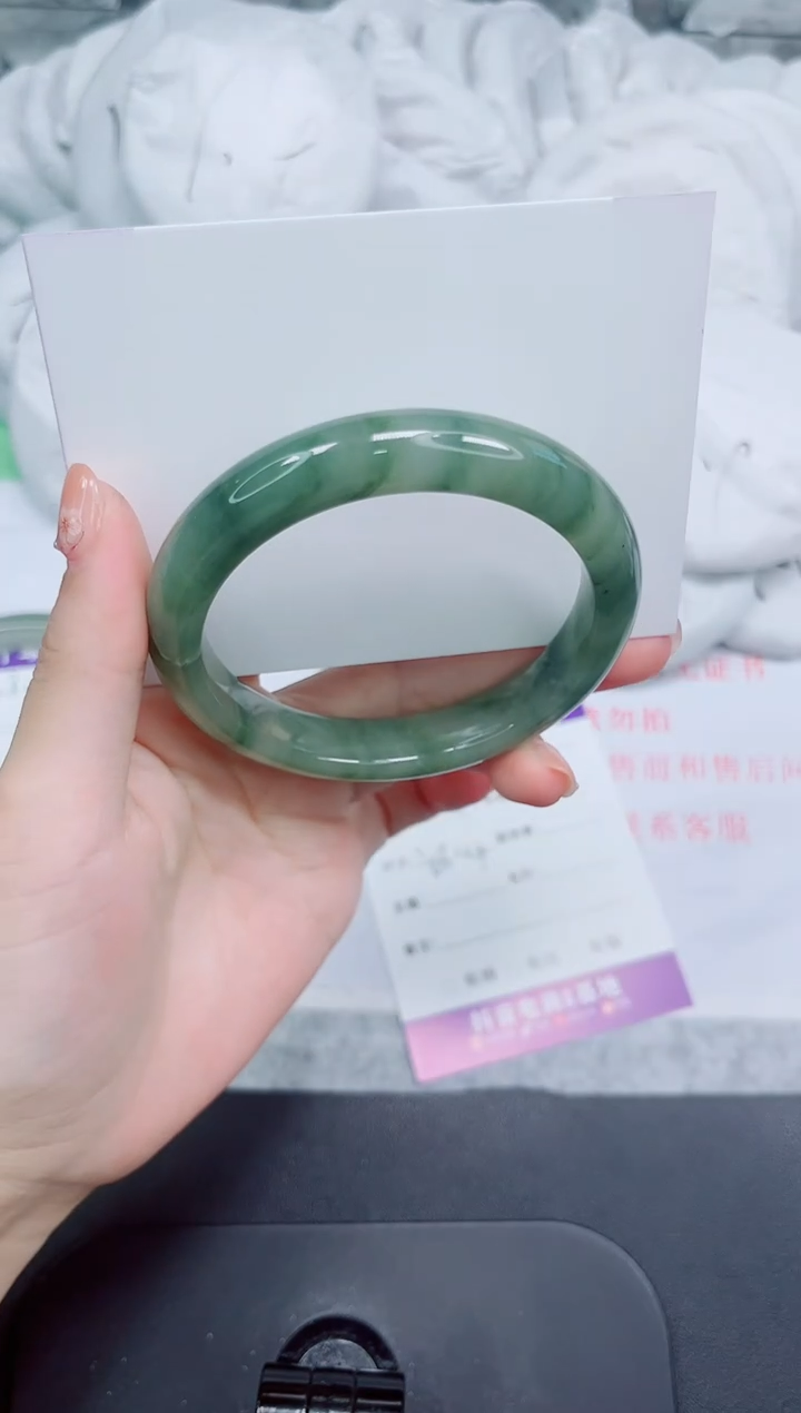 石英质玉手镯未镶嵌109-58