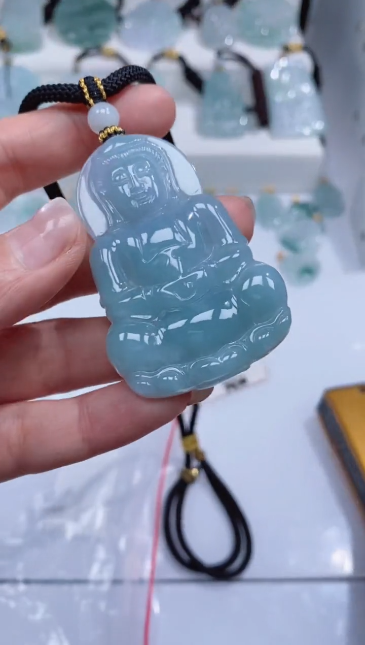 颈饰未镶嵌翡翠吊坠