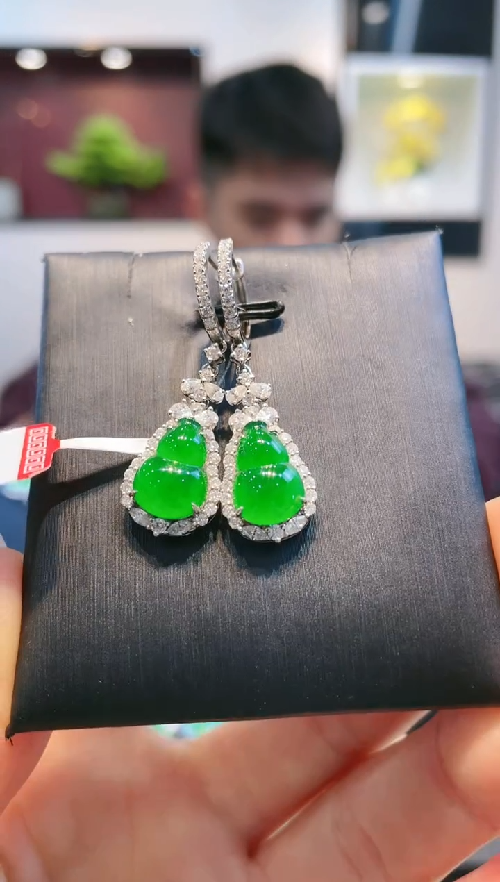 【闪购商品】翡翠颈饰18K金镶嵌A68耳饰天然A货翡翠