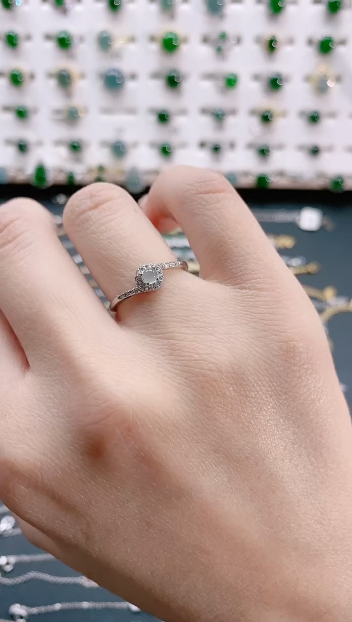 【闪购商品】翡翠戒指银S925镶嵌天然翡翠