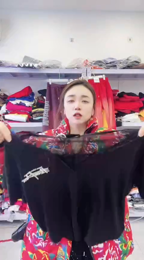 闪电购精品女装26L