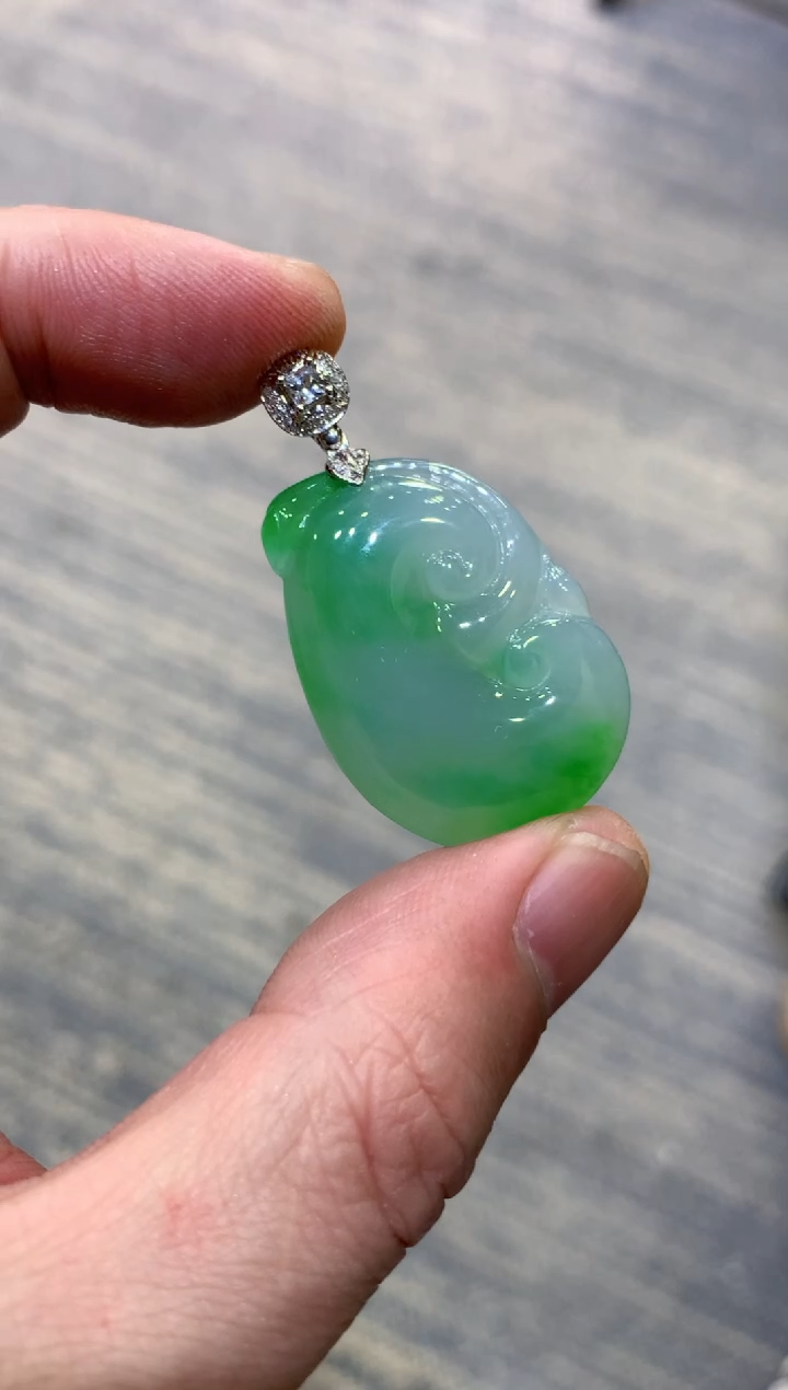 颈饰未镶嵌翡翠天然A货翡翠