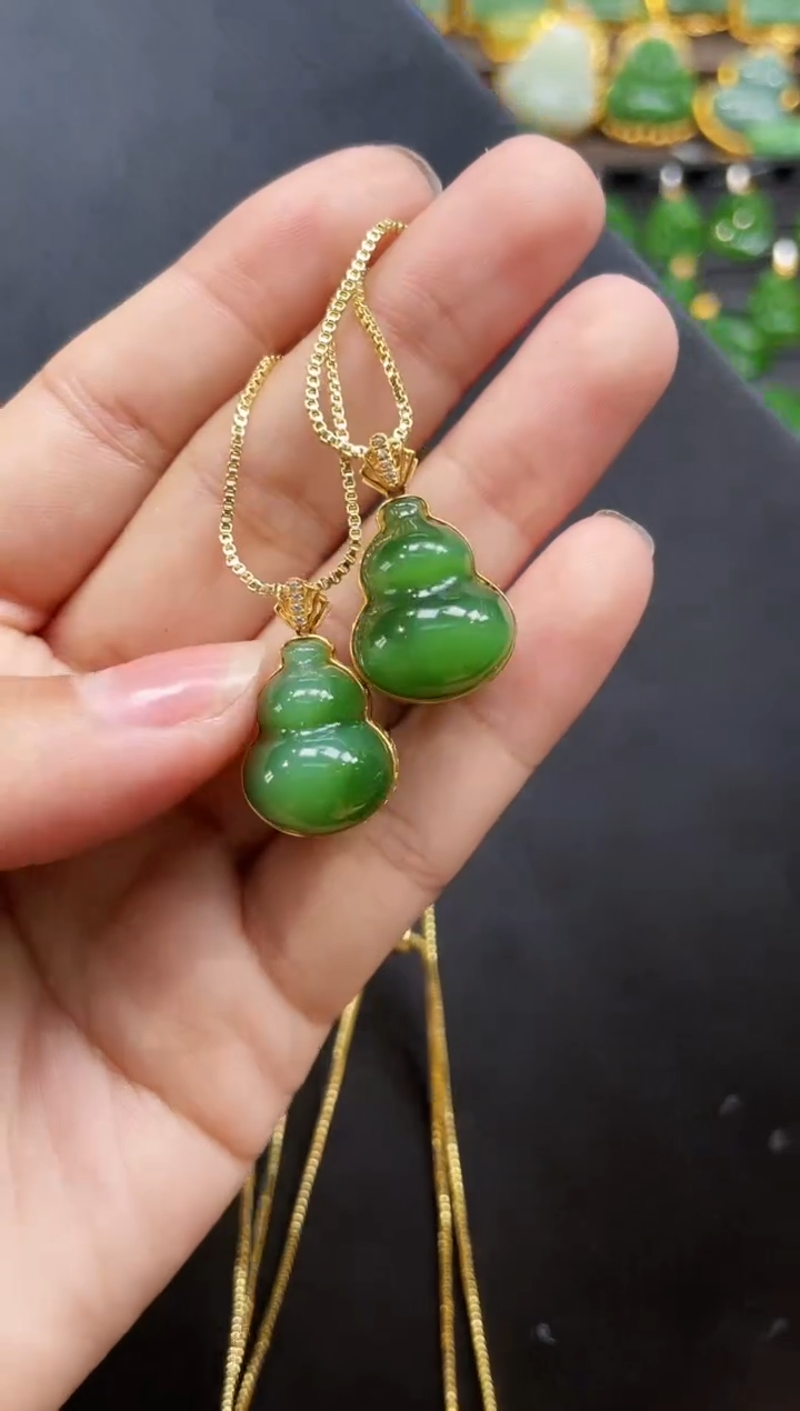 【闪购商品】和田玉18K金镶嵌吊坠28MM 多样性发一