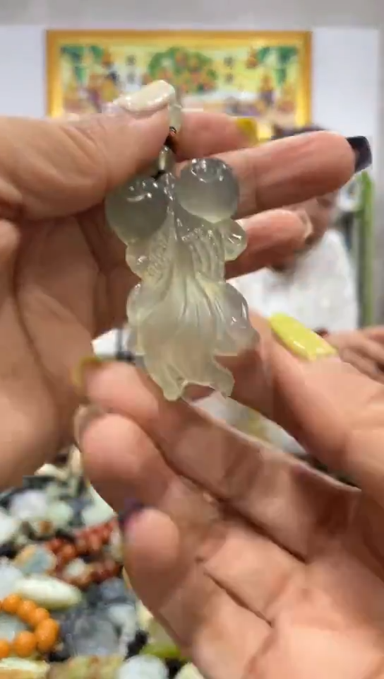 未镶嵌岫玉吊坠 