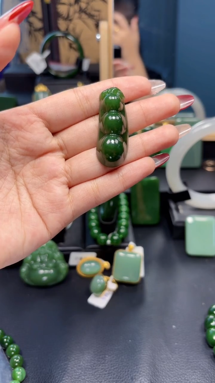 【闪购商品】和田玉（碧玉）吊坠(赠链)未镶嵌1