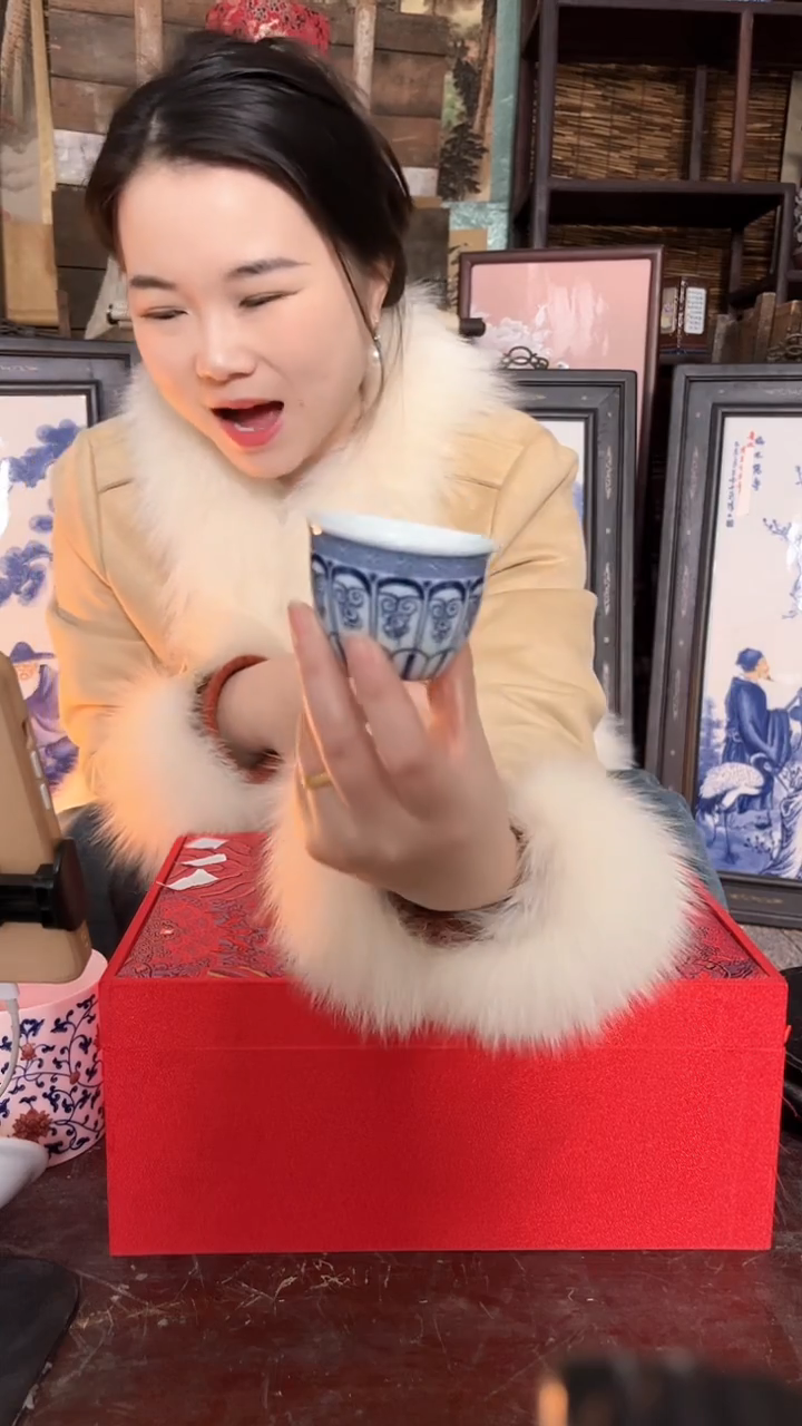 陶景德镇陶瓷摆件M151