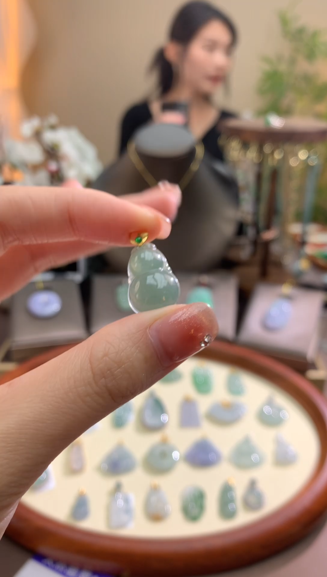 【闪购商品】翡翠颈饰18K金镶嵌葫芦