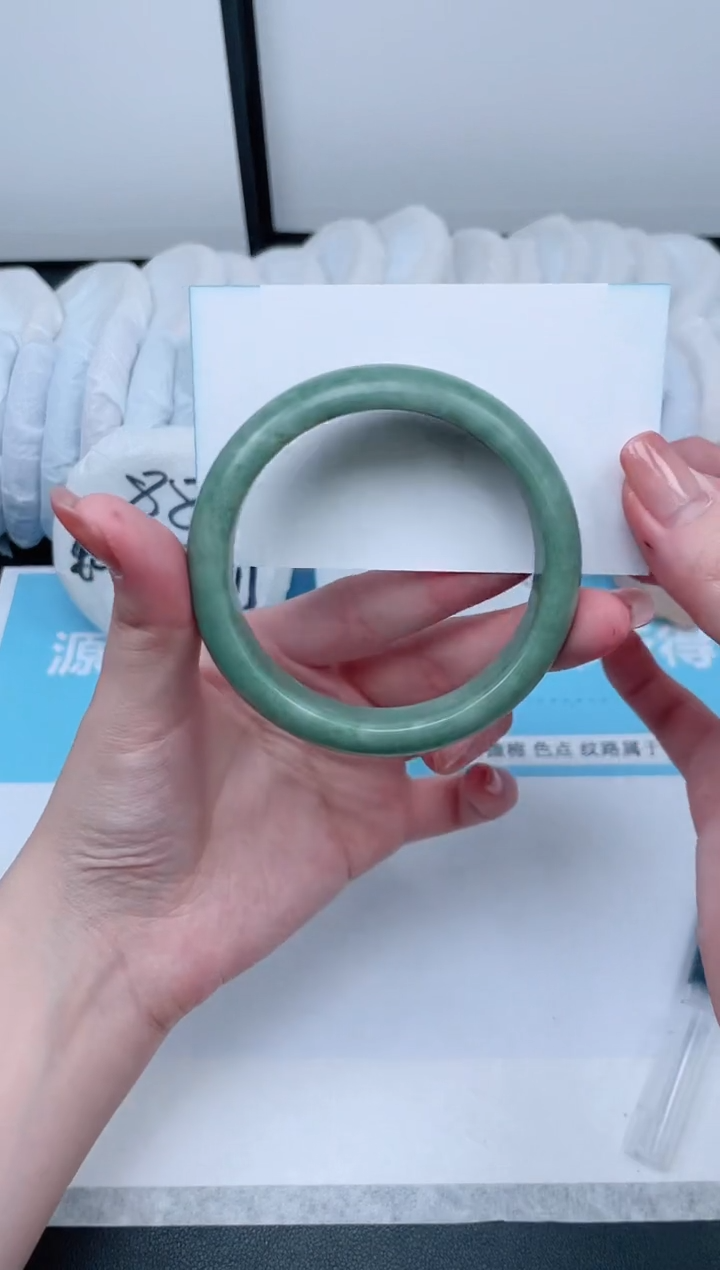 【闪购商品】石英质玉手镯未镶嵌41-58.2