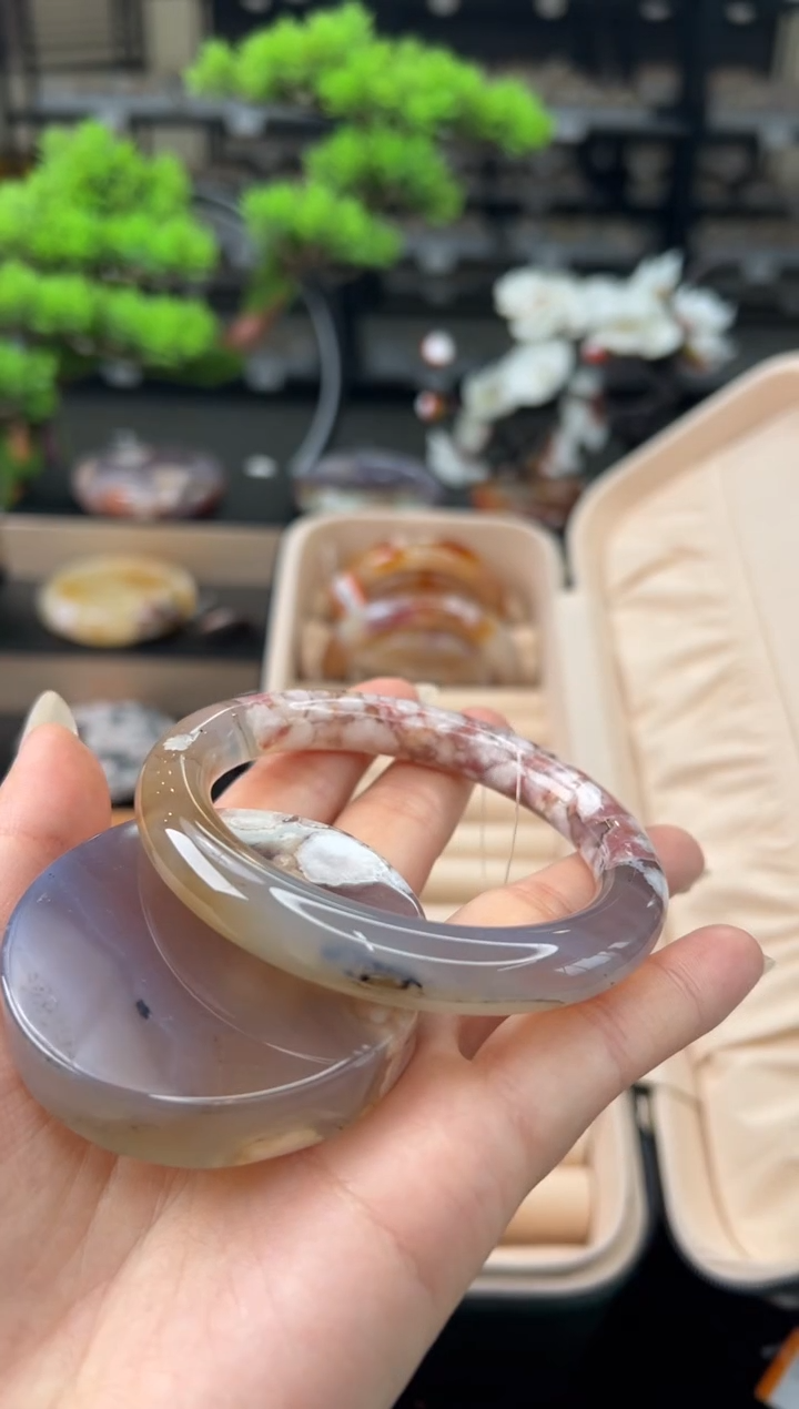【闪购商品】石英质玉手镯未镶嵌59圈口（赠送镯心）61349