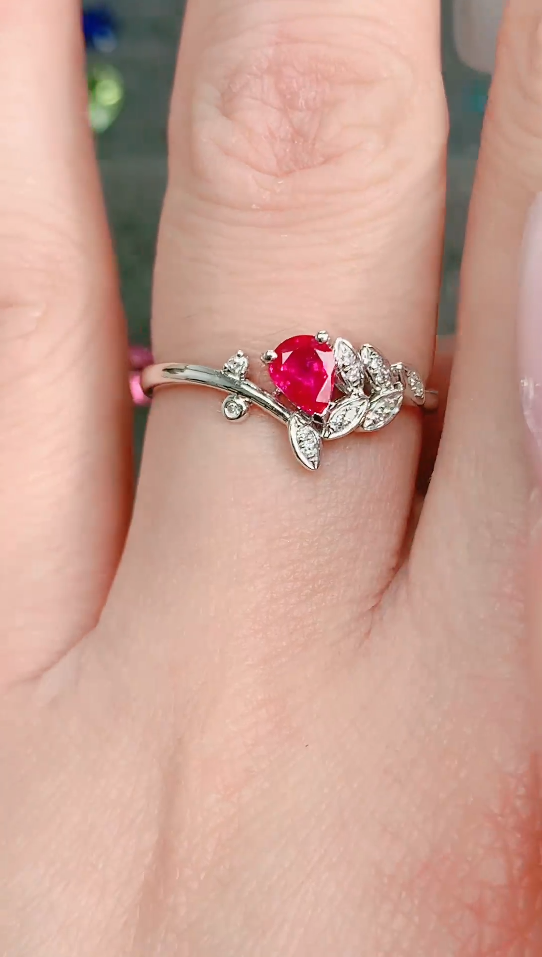 18K金镶嵌戒指红宝石红宝石戒指1.7g