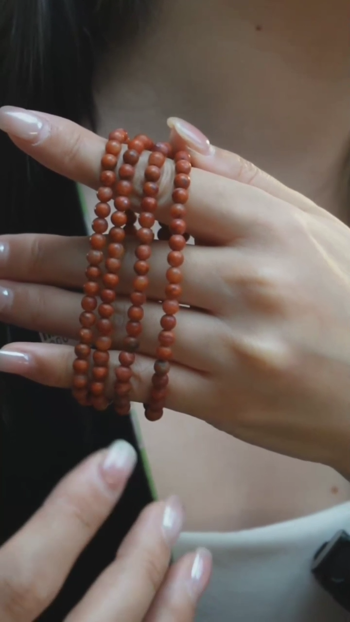 【闪购商品】南红玛瑙多圈未镶嵌A7