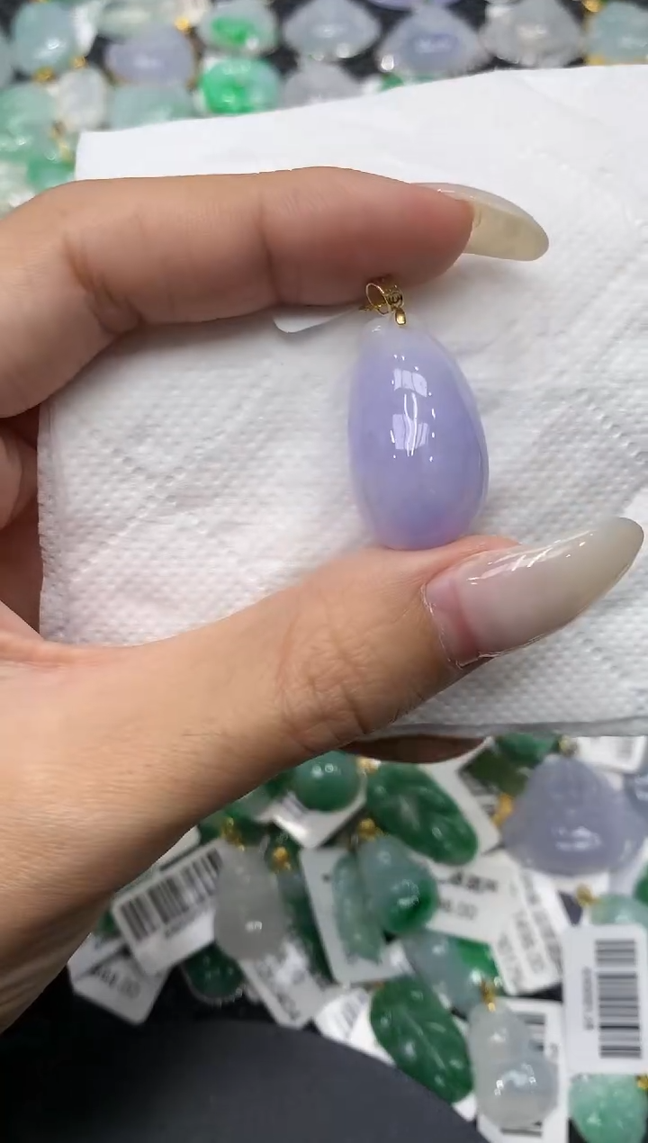 颈饰18K金镶嵌翡翠11111111111