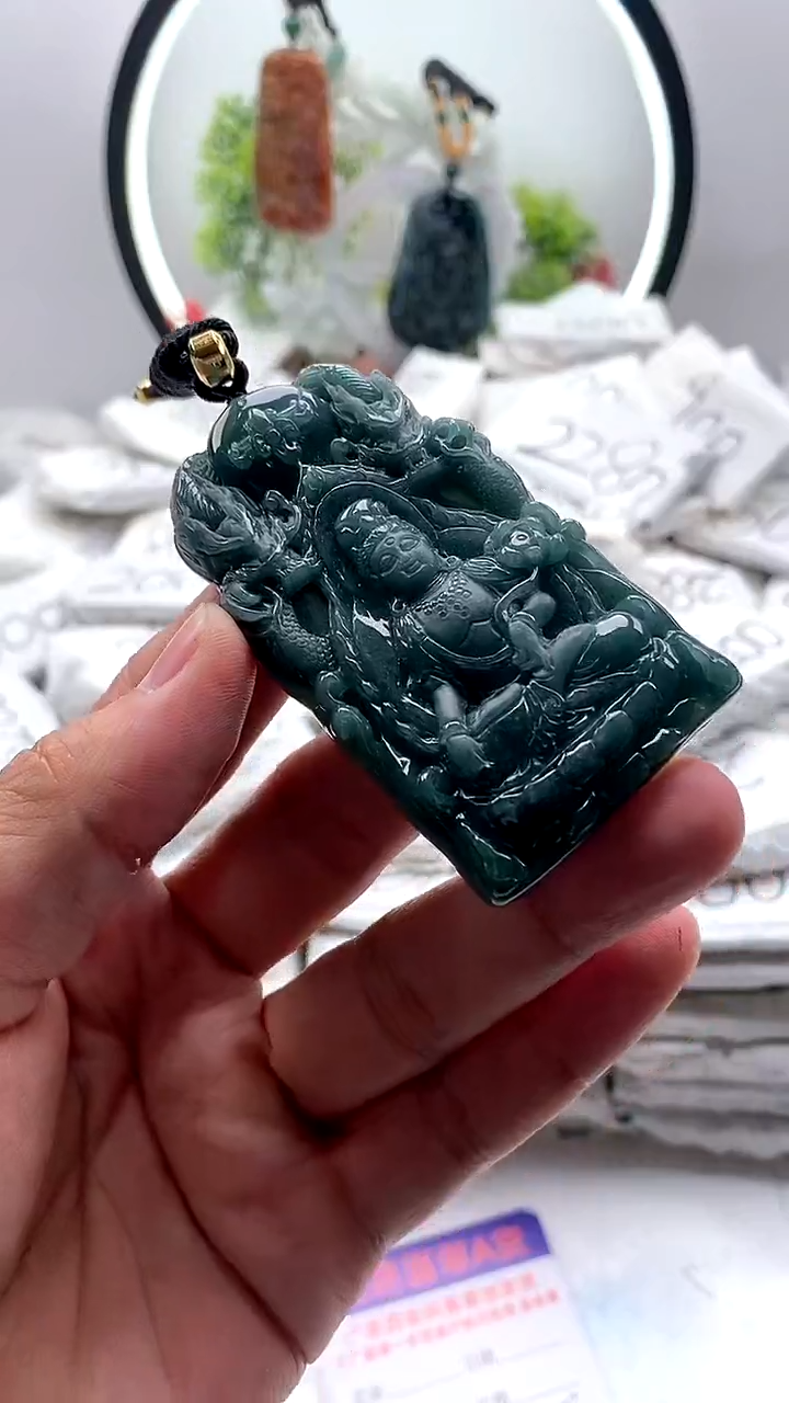 【闪购商品】翡翠颈饰未镶嵌大势至