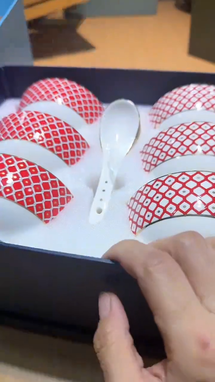 【闪购商品】瓷片锅碗瓢盆一件不剩