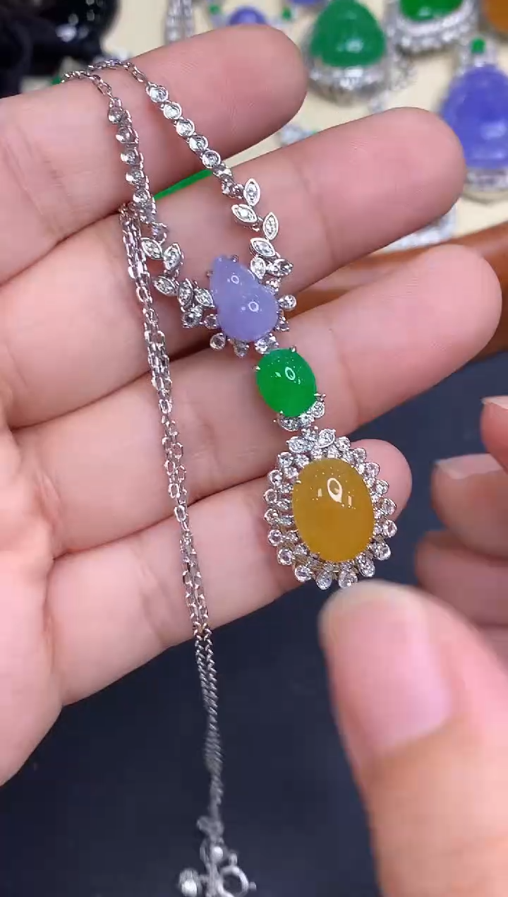 颈饰18K金镶嵌翡翠739-中国好珍宝