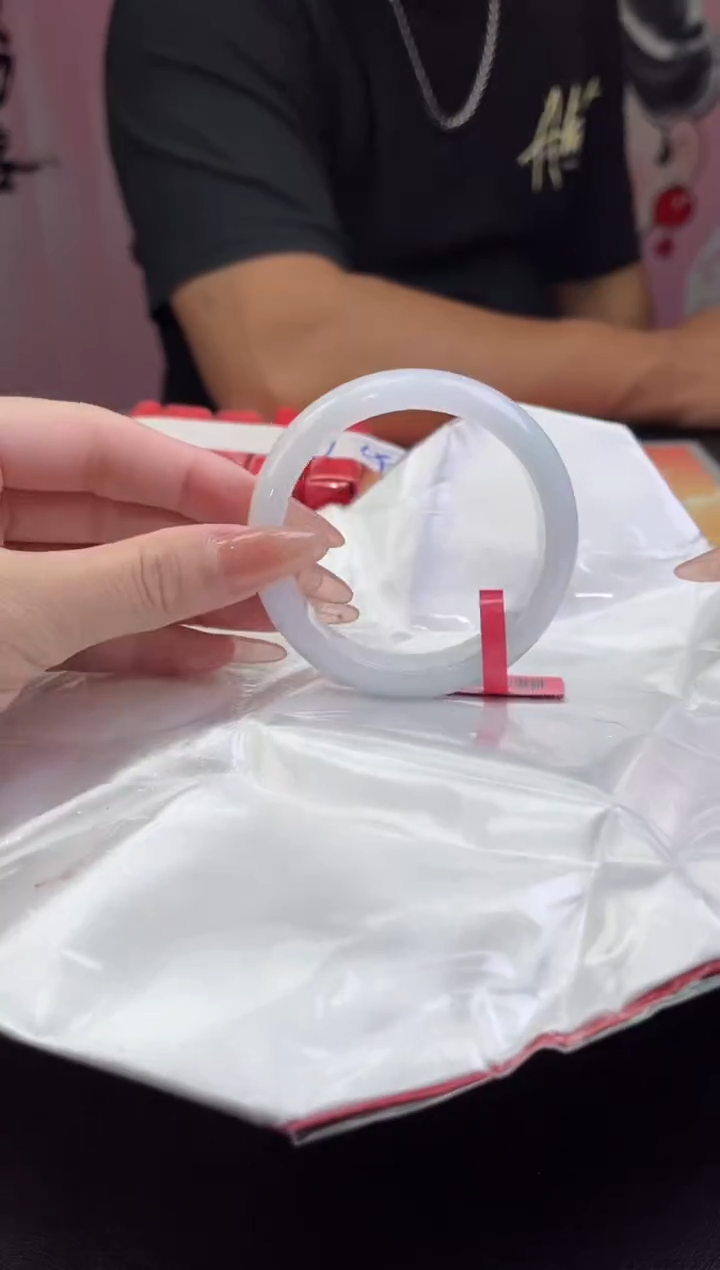 【闪购商品】翡翠手镯未镶嵌翡翠手镯6