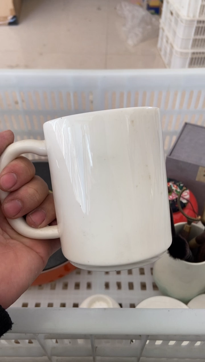 杯无运费险有瑕疵的摄影的产品有使用过的痕迹有点脏介意勿拍