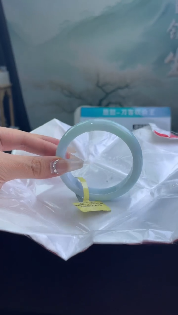 翡翠手镯未镶嵌10          