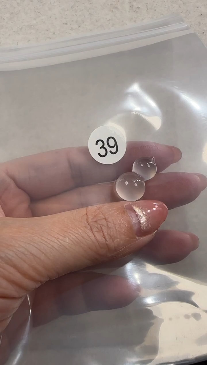 未镶嵌玛瑙/玉髓珠宝半成品如****荣原矿无优化无胶裂葫芦