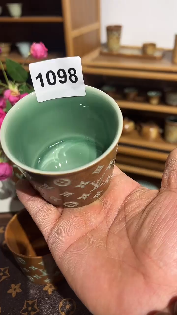 龙泉窑老花双釉特大号冰桶微瑕1098