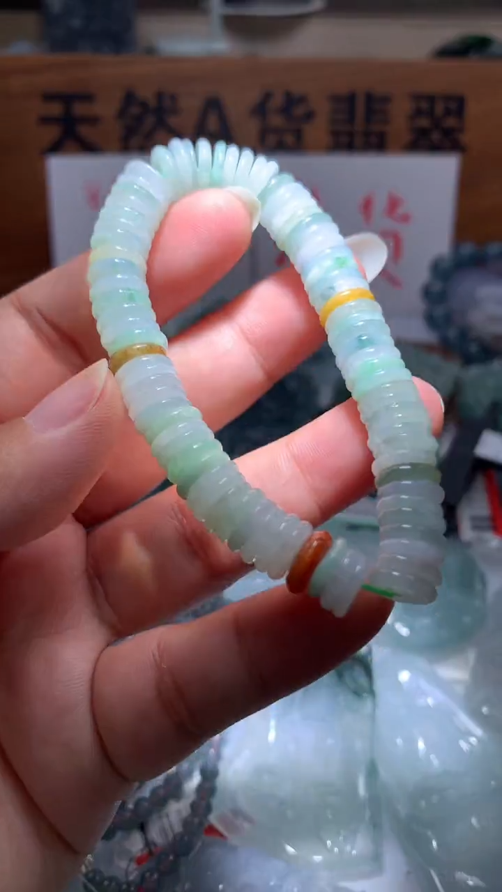 【闪购商品】翡翠颈饰未镶嵌保真天然A货翡翠