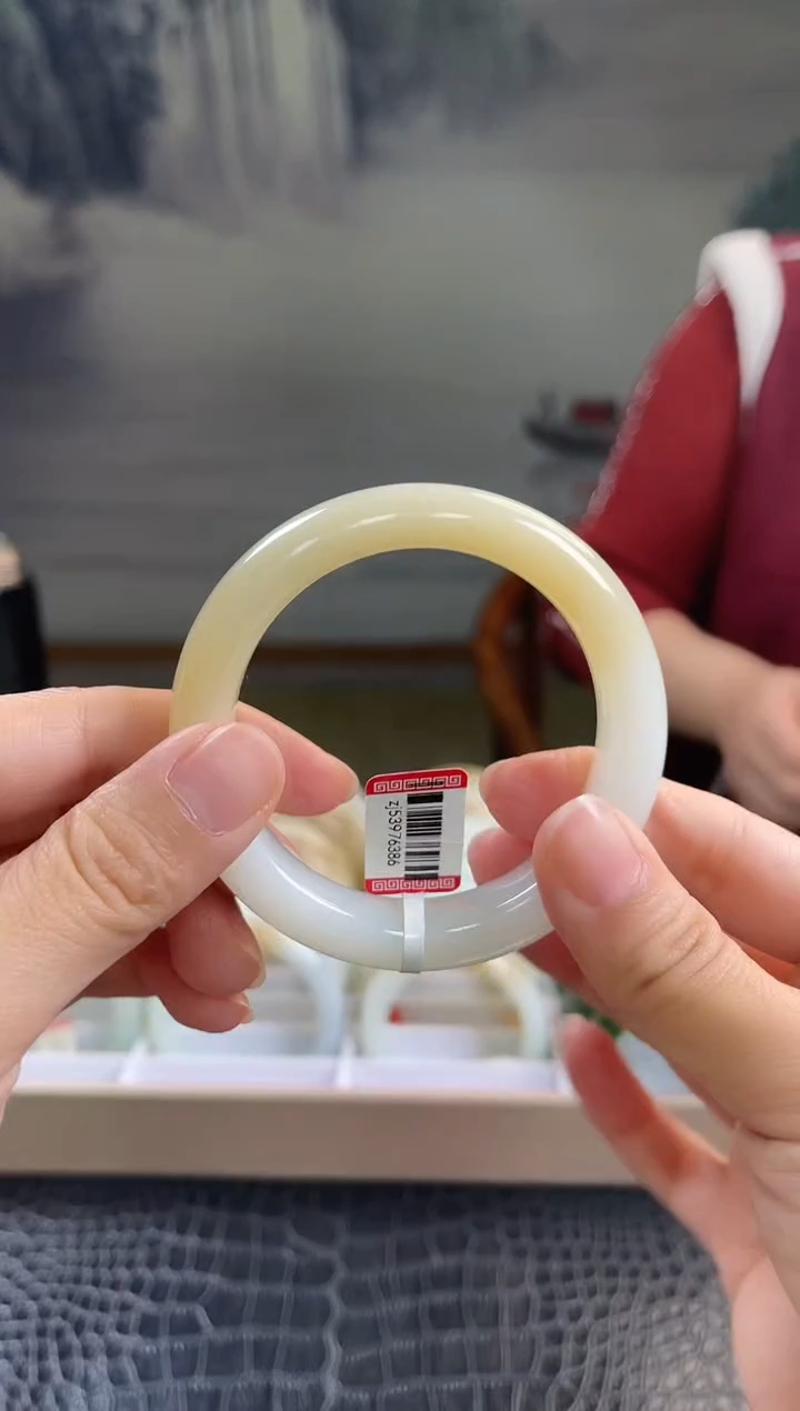 未镶嵌手镯和田玉54+圈口6386