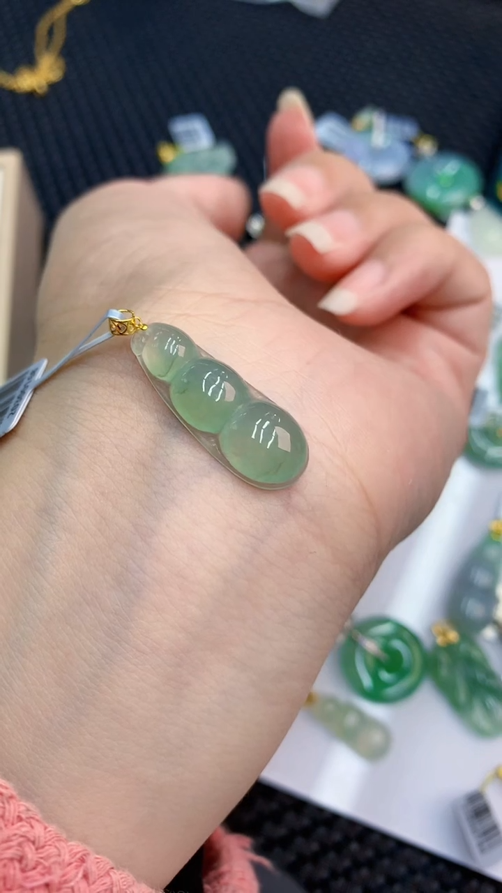 【闪购商品】翡翠颈饰18K金镶嵌            8