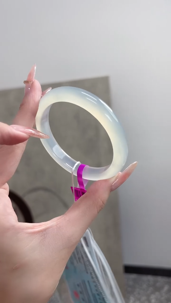 【闪购商品】玛瑙/玉髓手镯未镶嵌57-58圈 需要包容