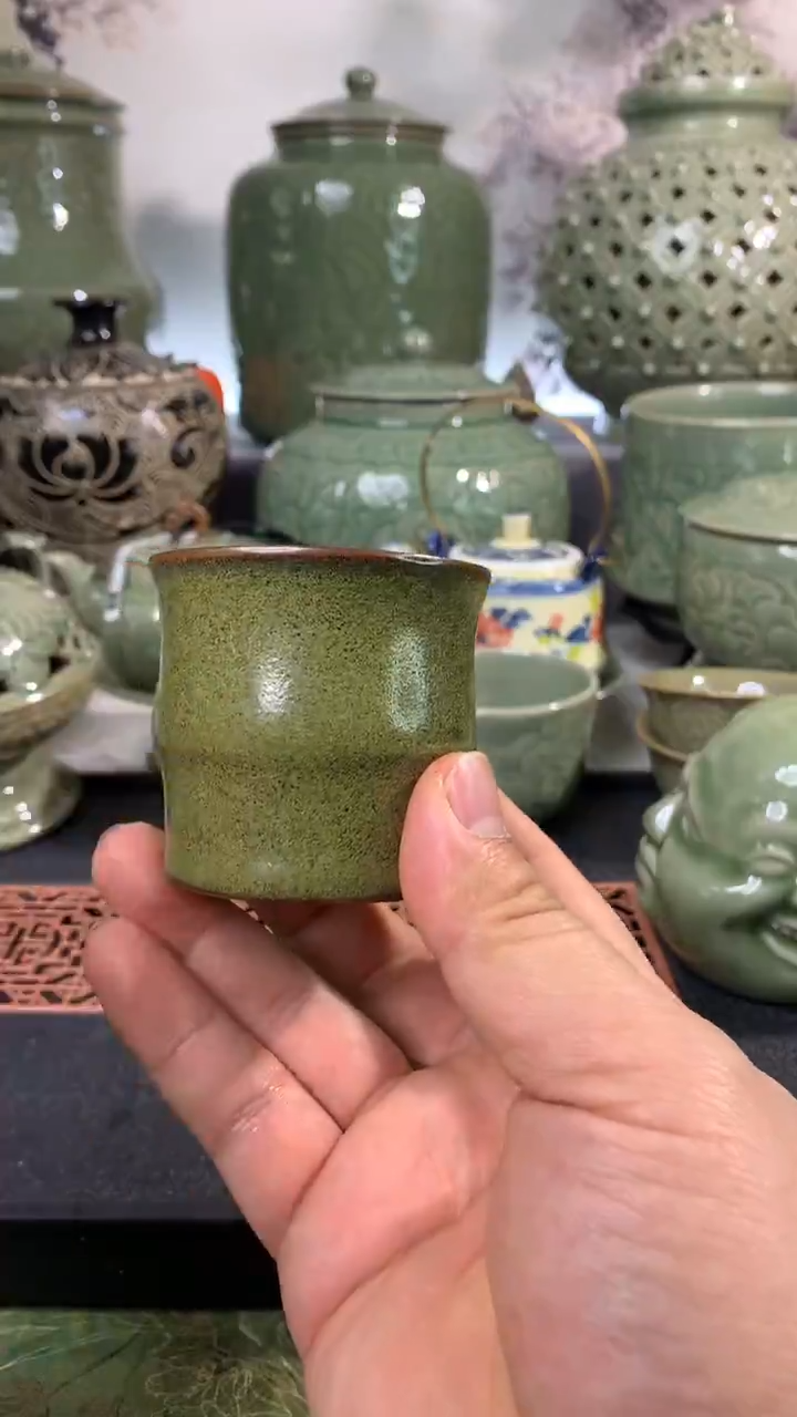 现代耀州窑二级茶叶沫釉竹节杯1只