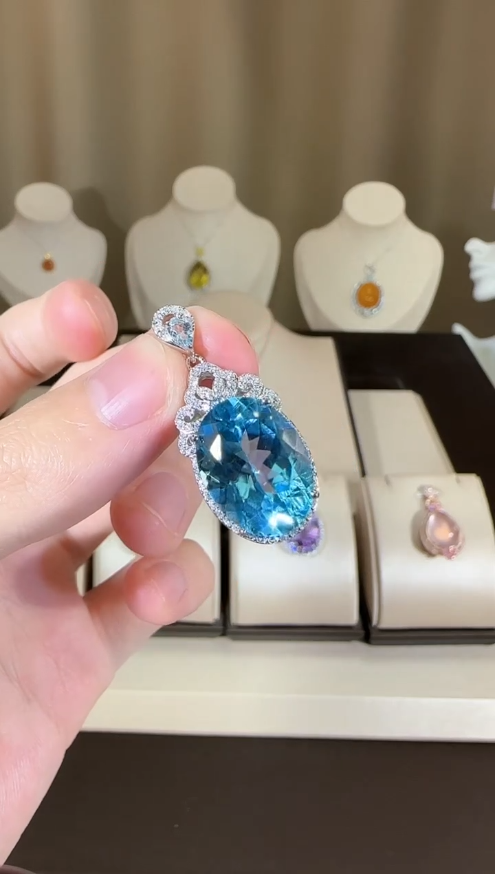 【闪购商品】托帕石颈饰银S925镶嵌13*18mm