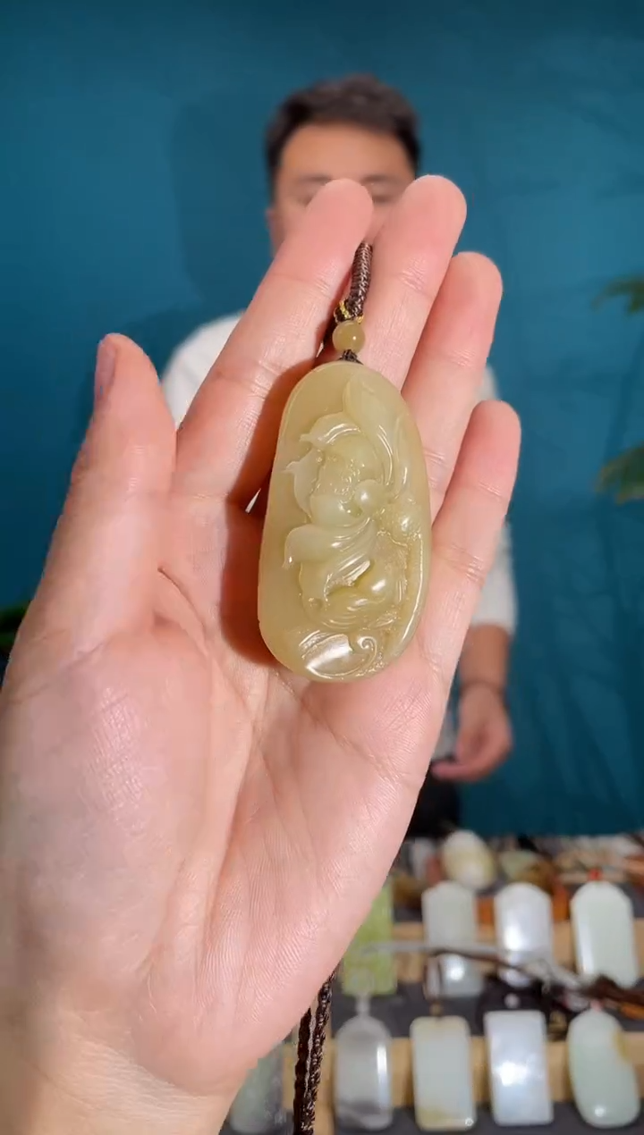 颈饰未镶嵌和田玉1