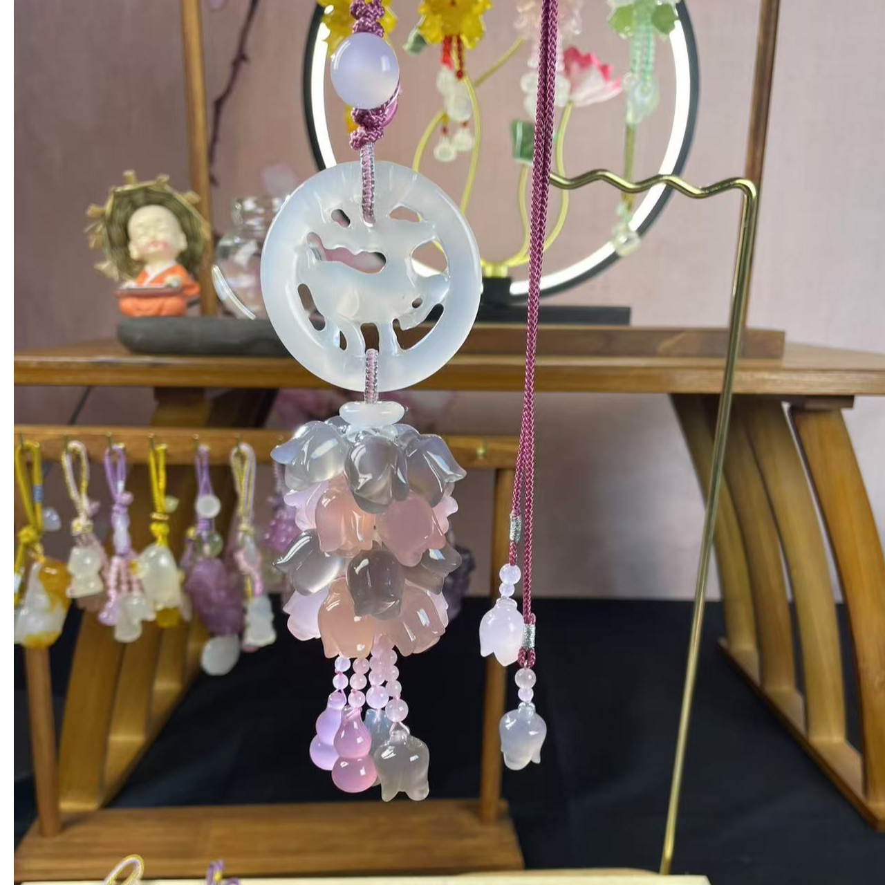 小鹿+铃兰花汽车挂件车挂.