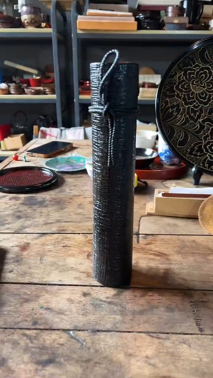 34.干漆花器     