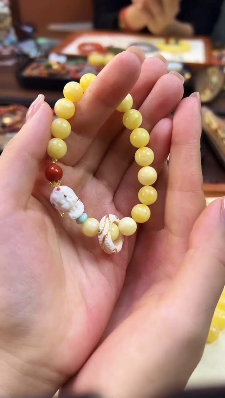 手串蜜蜡18K金镶嵌蜜蜡