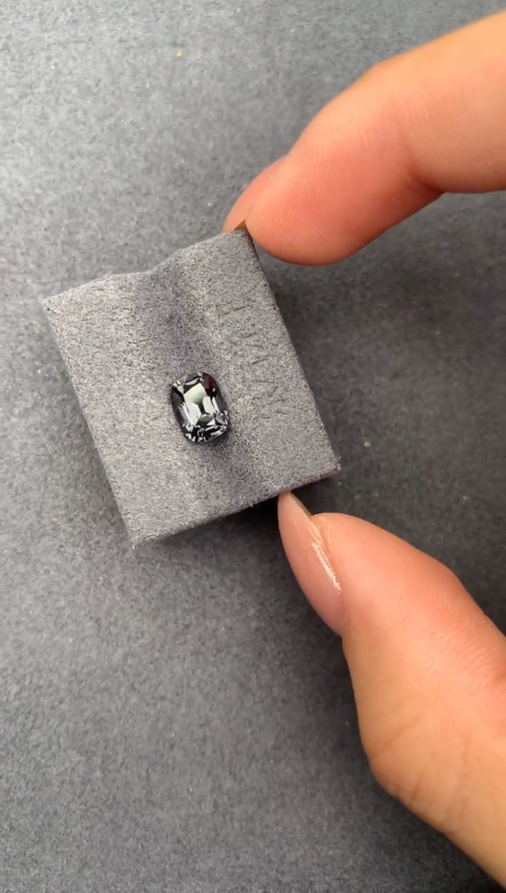 裸石尖晶石1.4ct 灰尖晶 定制 FH 