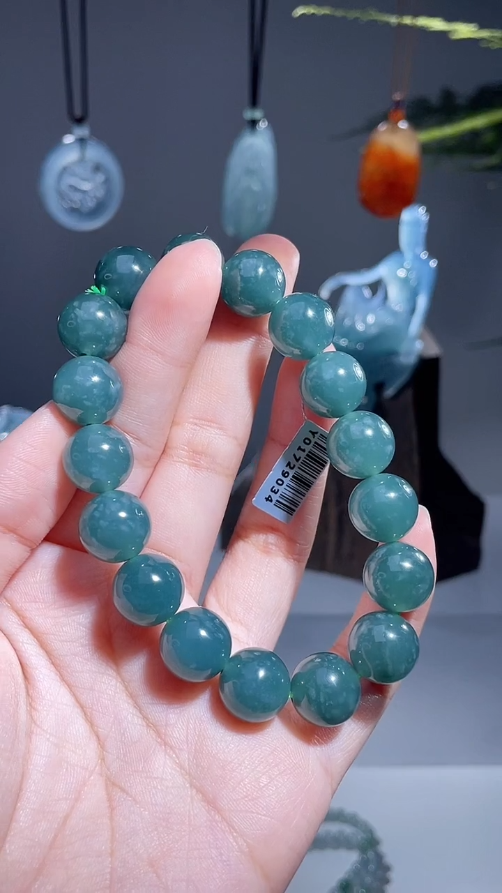 颈饰未镶嵌翡翠手串 多样性发1